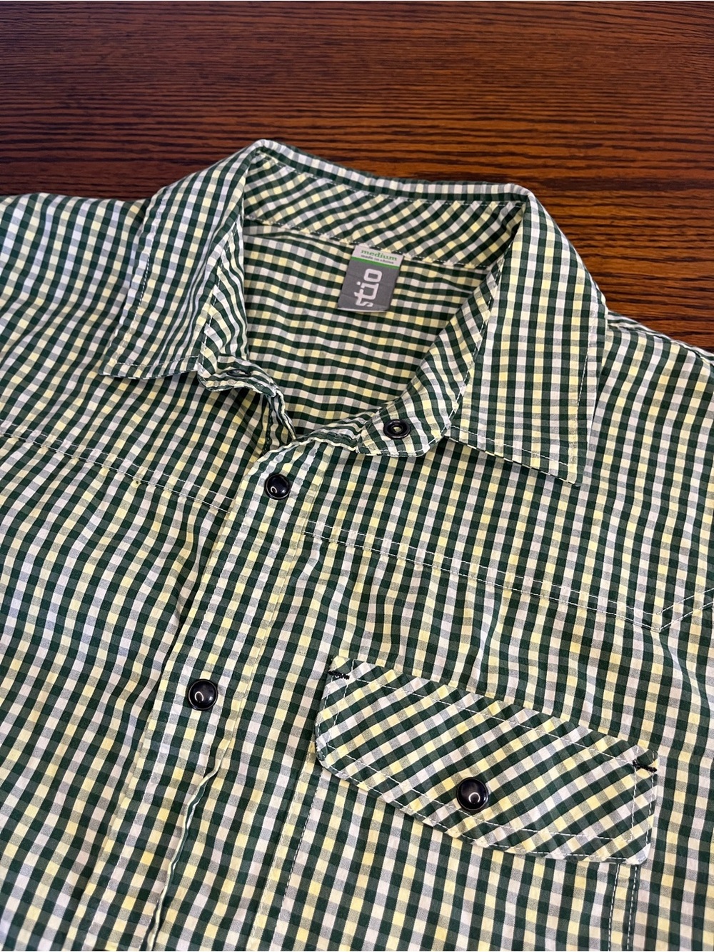 Stio Plaid Western Pearl Snap Shirt Mens Medium Green Short Sleeve Nylon Tech